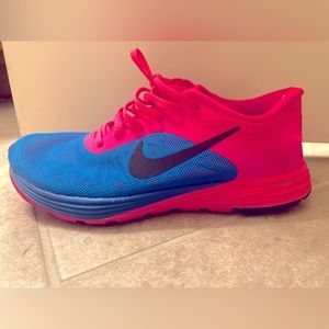 Nike Running Shoes Size 7